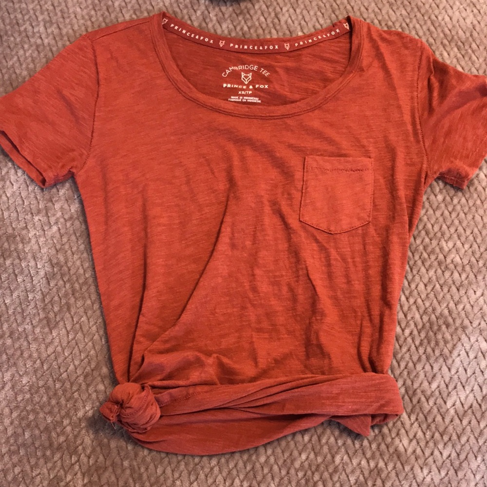 Prince & Fox t-shirt size XS